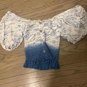 Surf gypsy size medium crop top with Flowy sleeves